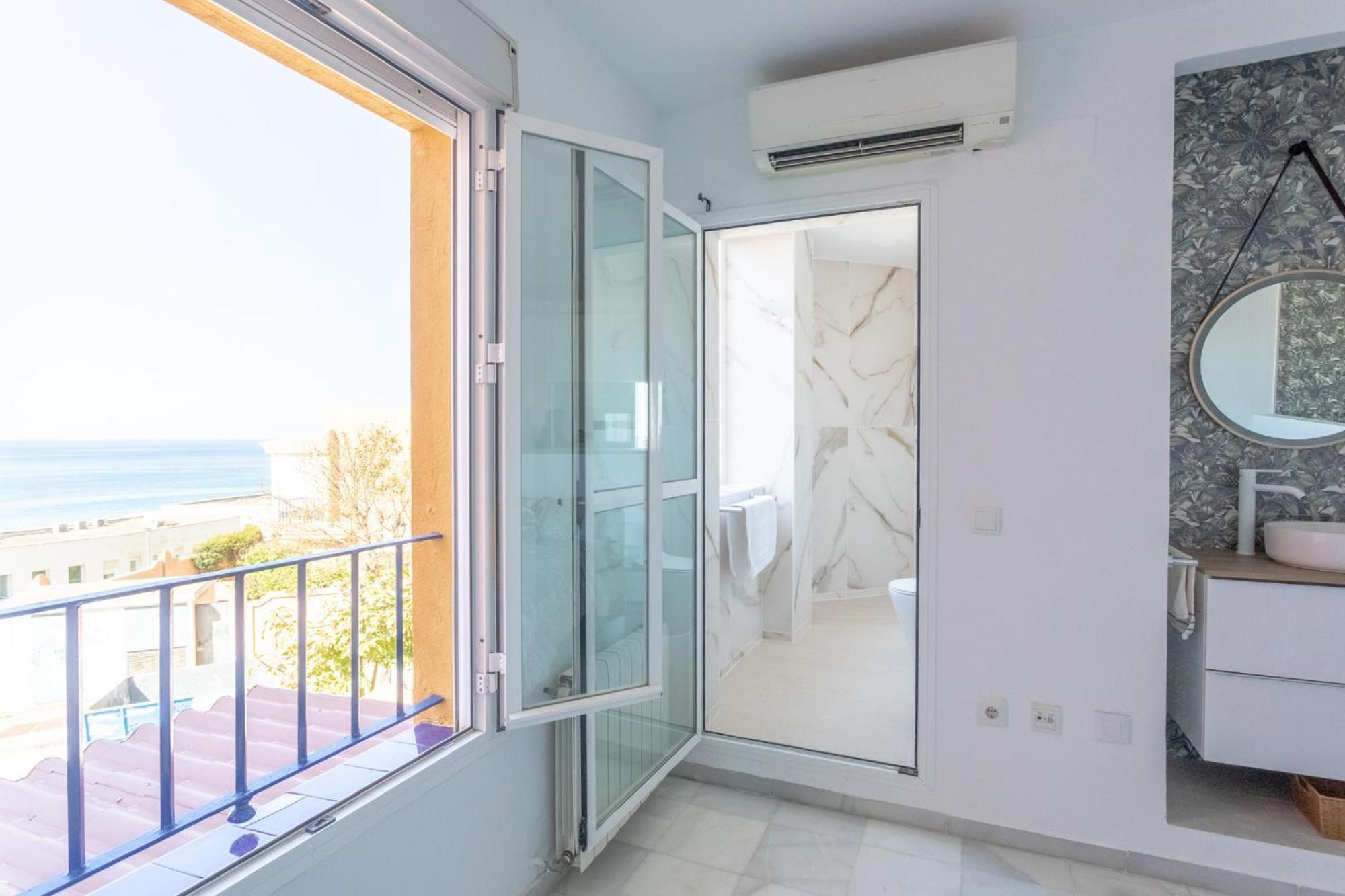 Wehostcostaluz-Maison Zen Au Bord De Mer Villa เอลปูแอร์โต เด ซานตามาริอา ภายนอก รูปภาพ
