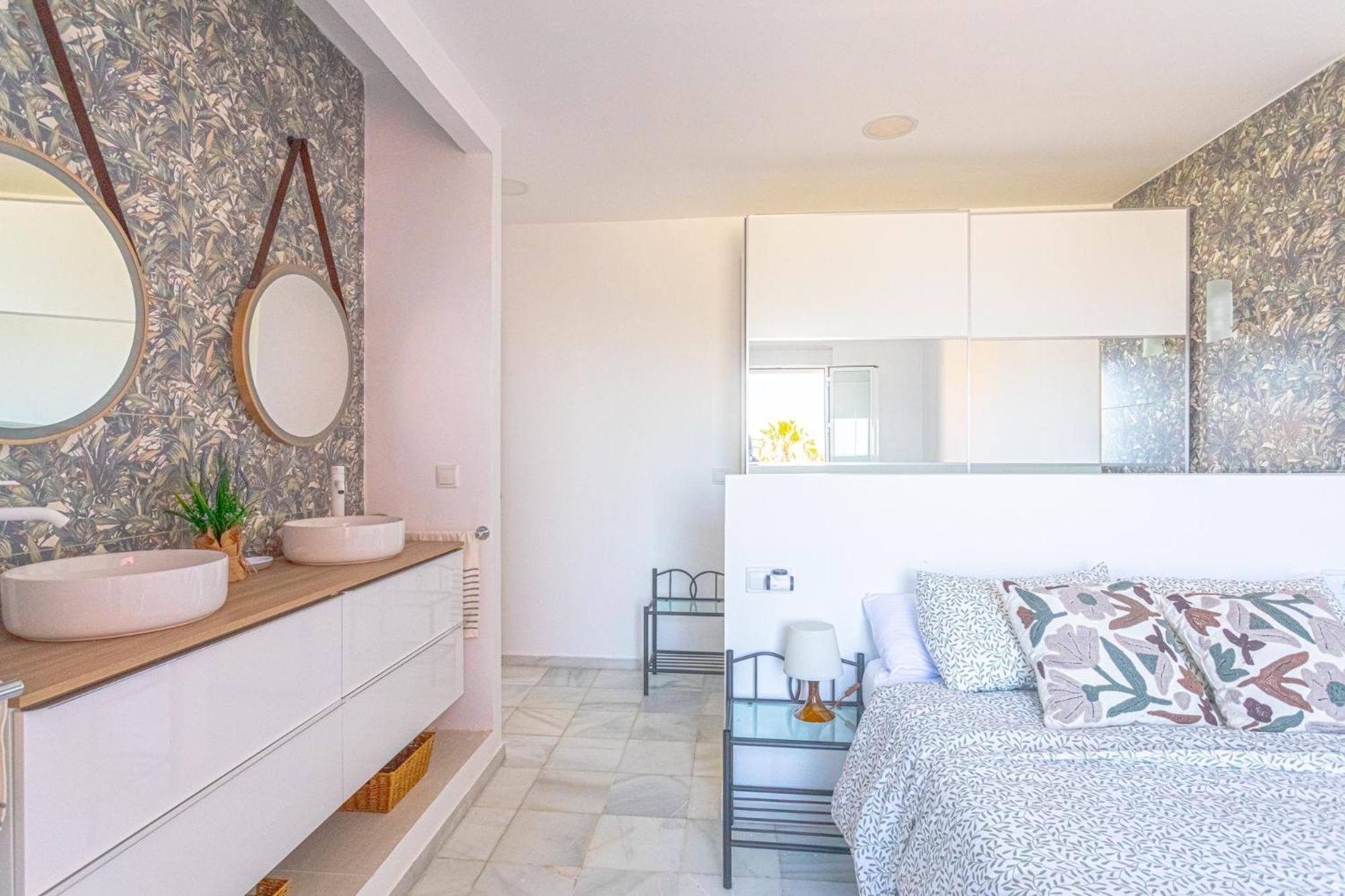 Wehostcostaluz-Maison Zen Au Bord De Mer Villa เอลปูแอร์โต เด ซานตามาริอา ภายนอก รูปภาพ